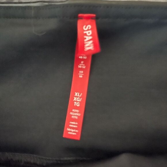 NWT- Spanx Faux Patent Leather Leggings - Picture 4 of 9